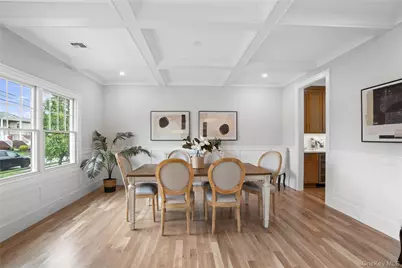 255 N Chestnut Street, Massapequa, NY 11758 - Photo 8