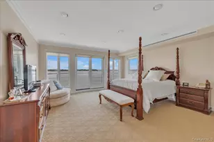 90 Greenleaf Hill, Great Neck, NY 11023 - Photo 16