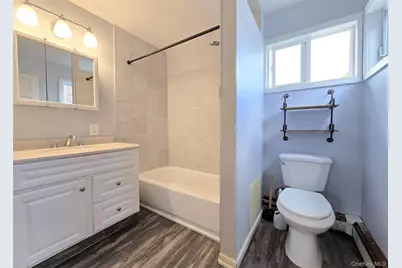 765 Shore Walk, Lindenhurst, NY 11757 - Photo 4