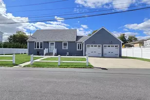 765 Shore Walk, Lindenhurst, NY 11757 - Photo 10