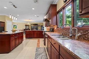 15 Cedar Dr, Plainview, NY 11803 - Photo 10