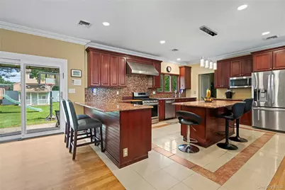 15 Cedar Drive, Plainview, NY 11803 - Photo 8