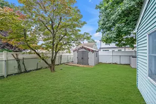 253 Raff Ave, Carle Place, NY 11514 - Photo 16