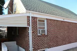 89-68 Springfield Blvd, Jamaica, NY 11427 - Photo 12