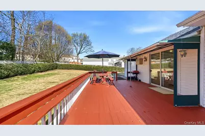 247 Croydon Road, Yonkers, NY 10710 - Photo 32