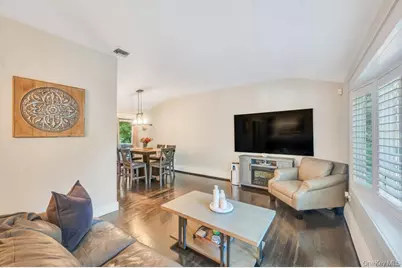 39 Crestwood Lane, Farmingville, NY 11738 - Photo 14