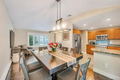 39 Crestwood Lane, Farmingville, NY 11738 - Photo 12