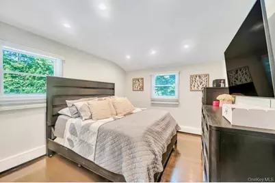 39 Crestwood Lane, Farmingville, NY 11738 - Photo 18