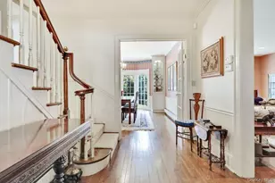 252 Cedar Ave, Hewlett Bay Park, NY 11557 - Photo 4