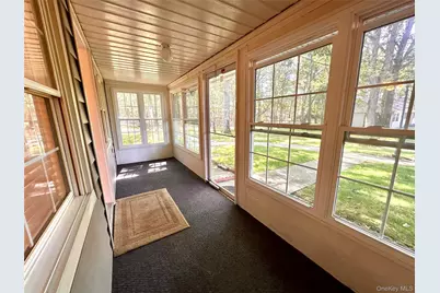 231 Blackpool Court #F, Ridge, NY 11961 - Photo 4