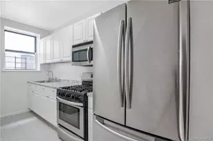 2400 Davidson Ave, Bronx, NY 10468 - Photo 4