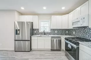 64 Highland Ave, Patchogue, NY 11772 - Photo 4