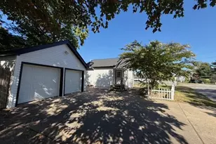 64 Highland Ave, Patchogue, NY 11772 - Photo 14