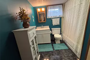 62 Poppy Ave, Franklin Square, NY 11010 - Photo 40