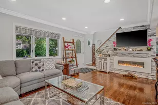 8 Paynes Ln, East Quogue, NY 11942 - Photo 4