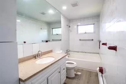 202 Powell Avenue, Central Islip, NY 11722 - Photo 16