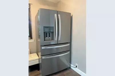 196-11 69th Avenue #2nd fl, Fresh Meadows, NY 11365 - Photo 10