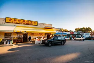 196-11 69th Ave, Fresh Meadows, NY 11365 - Photo 14