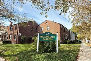 196-11 69th Ave, Fresh Meadows, NY 11365 - Photo 4