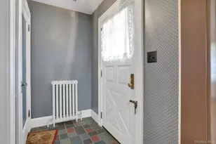 94 Roosevelt Ave, Kingston, NY 12401 - Photo 4