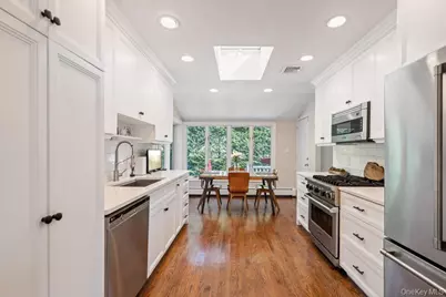 2 Flower Lane, Jericho, NY 11753 - Photo 8