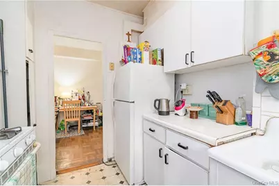 1501 Metropolitan Avenue #6C, Bronx, NY 10462 - Photo 4