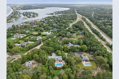 138 North Road, Hampton Bays, NY 11946 - Photo 28