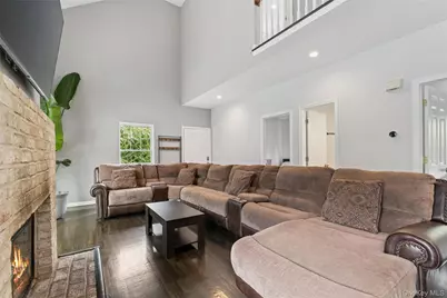 138 North Road, Hampton Bays, NY 11946 - Photo 10