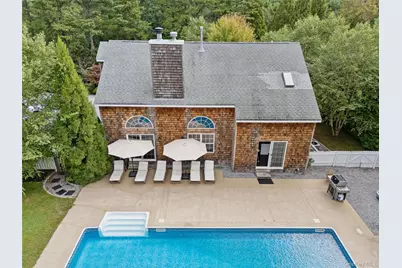 138 North Road, Hampton Bays, NY 11946 - Photo 6