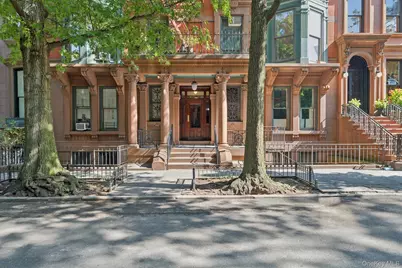 39 Remsen Street #2D, Brooklyn, NY 11201 - Photo 2