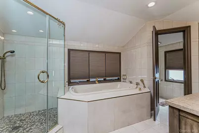 124 Virginia Avenue, New York, NY 10305 - Photo 18