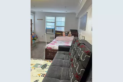4240 Bowne Street #5C, Flushing, NY 11355 - Photo 8