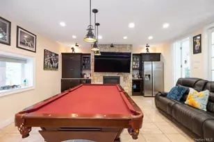 982 Split Rock Rd, Pelham, NY 10803 - Photo 22