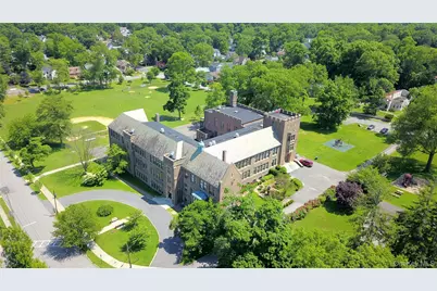 982 Split  Rock Road, Pelham, NY 10803 - Photo 32