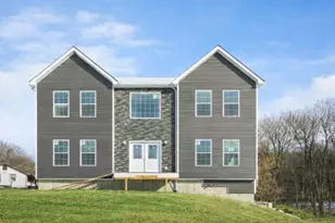 10 Vargas (Aka 70 Jessup Ln) Circle, Stony Point, NY 10980 - Photo 2