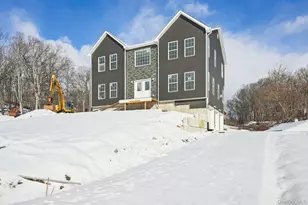 10 Vargas (Aka 70 Jessup Ln) Circle, Stony Point, NY 10980 - Photo 2