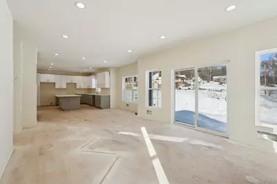 10 Vargas (Aka 70 Jessup Ln) Circle, Stony Point, NY 10980 - Photo 8