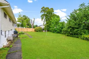 377 County Center Rd, White Plains, NY 10603 - Photo 4