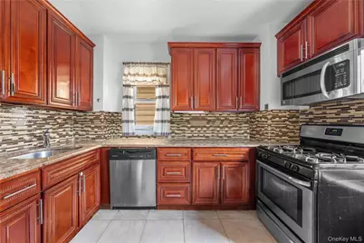 8913 85th Street, Woodhaven, NY 11421 - Photo 4