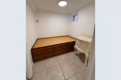 94 Lockman Avenue, New York, NY 10303 - Photo 28