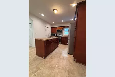 94 Lockman Avenue, New York, NY 10303 - Photo 8