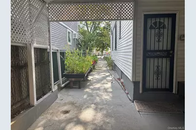 10749 131st Street, Richmond Hill, NY 11419 - Photo 6