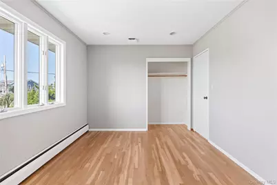 167 Secatogue Lane W, West Islip, NY 11795 - Photo 22