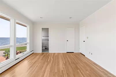 167 Secatogue Lane W, West Islip, NY 11795 - Photo 20