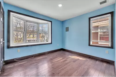 9568 115th Street, Richmond Hill, NY 11419 - Photo 8