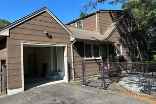 611 Asharoken Blvd, Bay Shore, NY 11706 - Photo 4