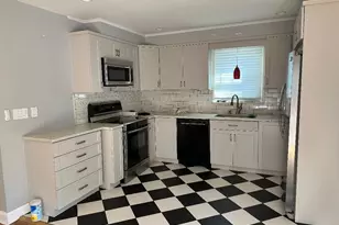 611 Asharoken Blvd, Bay Shore, NY 11706 - Photo 18