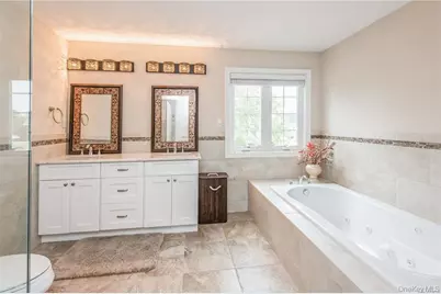 45 Meeting Lane, Hicksville, NY 11801 - Photo 24