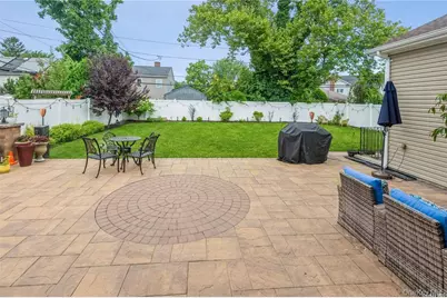 45 Meeting Lane, Hicksville, NY 11801 - Photo 34