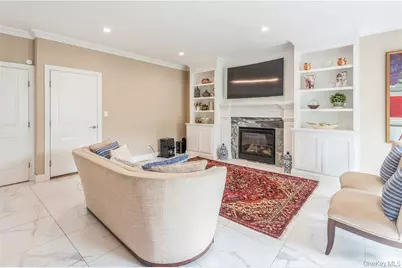 45 Meeting Lane, Hicksville, NY 11801 - Photo 14